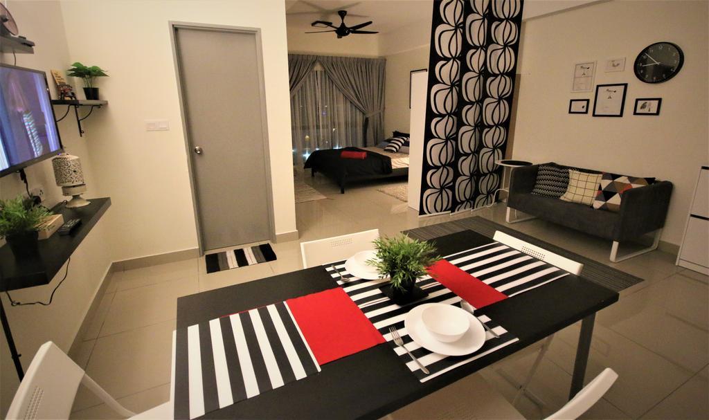Hyve Soho Suites Cyberjaya Esterno foto