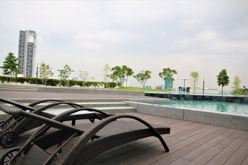 Hyve Soho Suites Cyberjaya Esterno foto