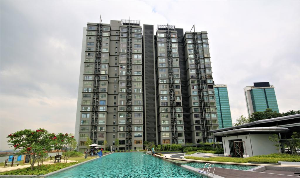 Hyve Soho Suites Cyberjaya Esterno foto