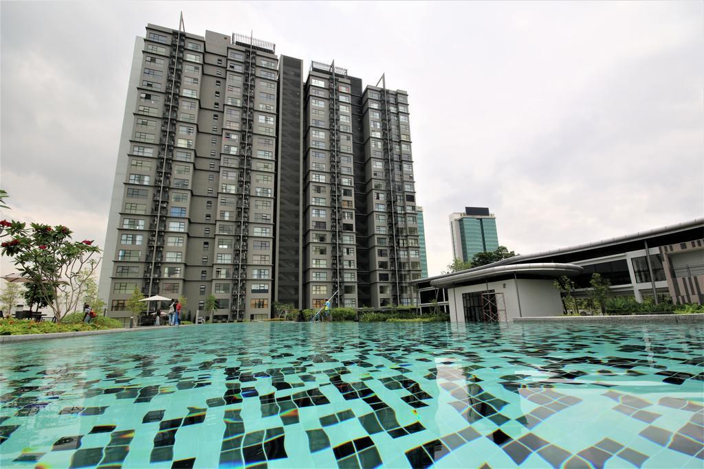 Hyve Soho Suites Cyberjaya Esterno foto